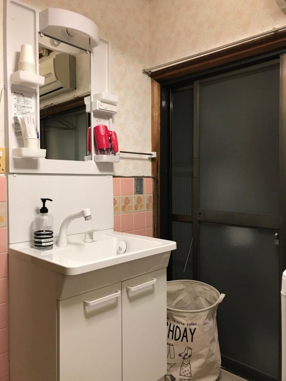 Family House Apartment Osaka Bagian luar foto