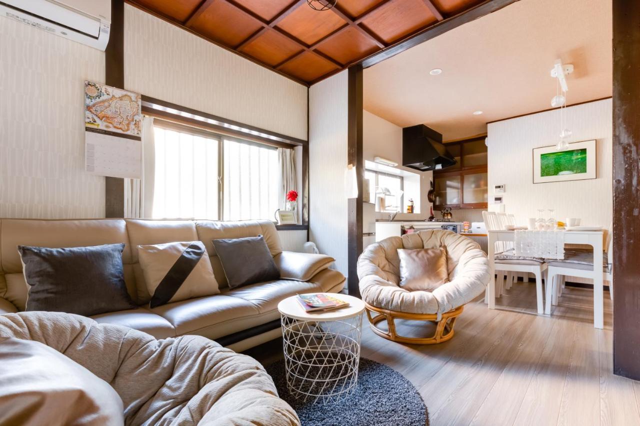 Family House Apartment Osaka Bagian luar foto